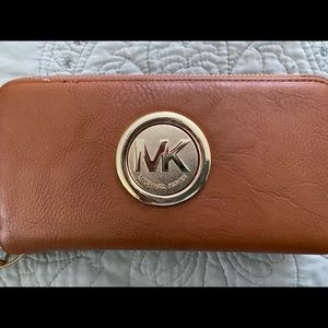 Michael Kors wristlet wallet